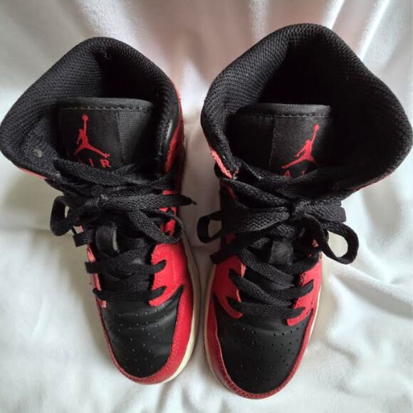 Nike Air Jordan 1 Sneakers I Youth Size 5 I Mid GS Gym Red Black White Boys - Picture 7 of 12